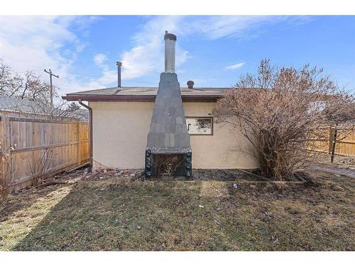 6701 29 Avenue Ne, Calgary, AB - Outdoor