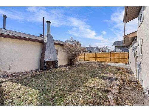 6701 29 Avenue Ne, Calgary, AB - Outdoor