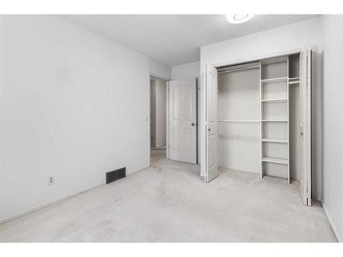 33 Shawnee View Sw, Calgary, AB - Indoor