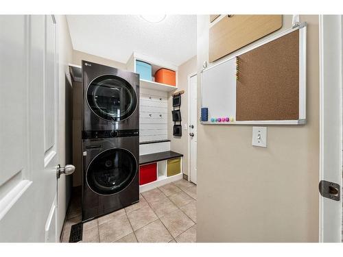 231 Rocky Ridge Close Nw, Calgary, AB - Indoor Photo Showing Laundry Room