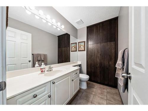 231 Rocky Ridge Close Nw, Calgary, AB - Indoor Photo Showing Bathroom