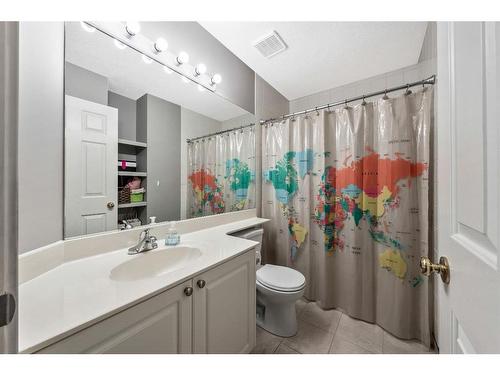 231 Rocky Ridge Close Nw, Calgary, AB - Indoor Photo Showing Bathroom