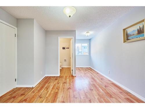 770 Ranchview Circle Nw, Calgary, AB - Indoor Photo Showing Other Room