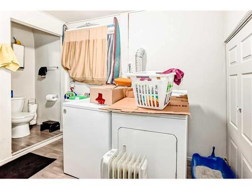 4324 73 Street Nw, Calgary, AB - Indoor Photo Showing Laundry Room