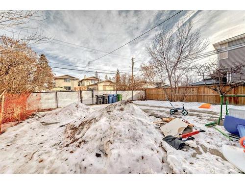 4324 73 Street Nw, Calgary, AB - Outdoor