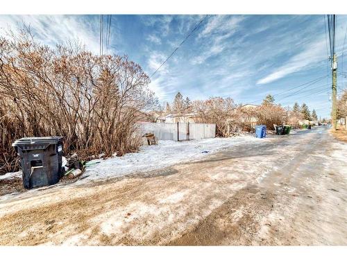 4324 73 Street Nw, Calgary, AB - Outdoor