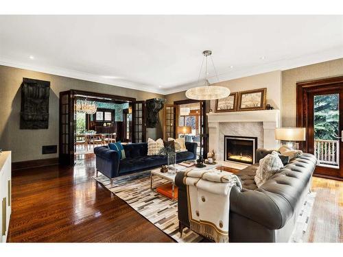 930 Prospect Avenue Sw, Calgary, AB - Indoor Photo Showing Living Room With Fireplace