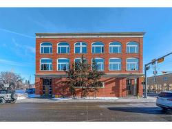 204-812 8 Street SE Calgary, AB T2G 2Z2