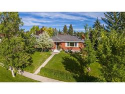 5804 37 Street SW Calgary, AB T3E 5M6