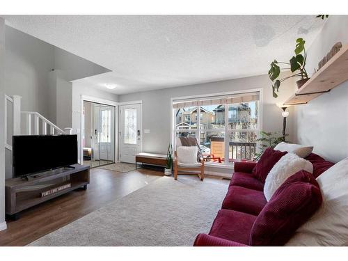 149 New Brighton Green Se, Calgary, AB - Indoor Photo Showing Living Room