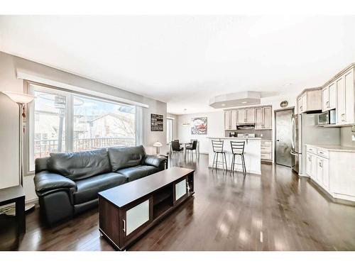 971 Auburn Bay Boulevard Se, Calgary, AB - Indoor Photo Showing Living Room