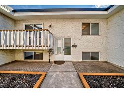 3-4636 73 Street NW Calgary, AB T3B 2M4