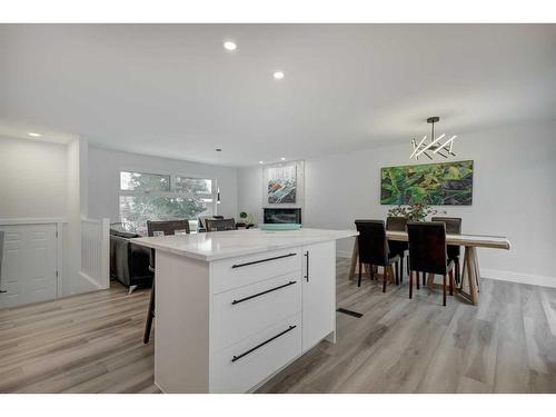 435 Queensland Road Se, Calgary, AB - Indoor