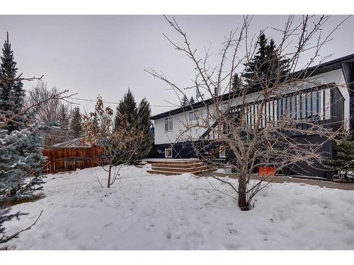 435 Queensland Road Se, Calgary, AB - Outdoor