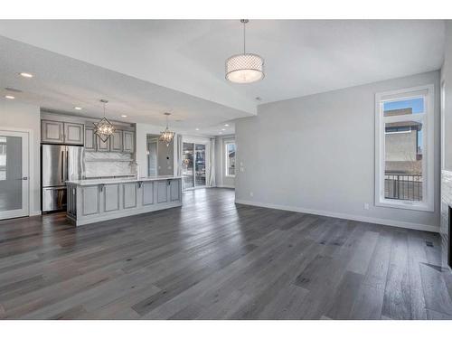 338 Shawnee Boulevard Sw, Calgary, AB - Indoor Photo Showing Kitchen