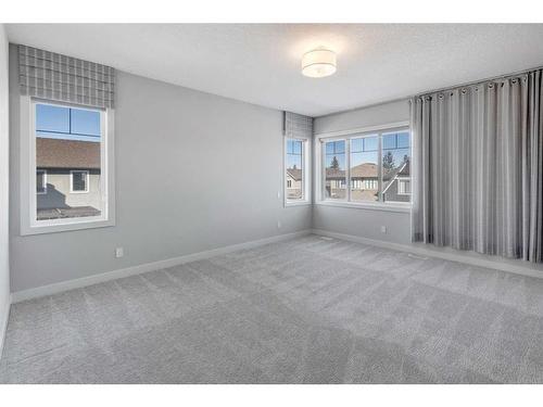 338 Shawnee Boulevard Sw, Calgary, AB - Indoor Photo Showing Other Room