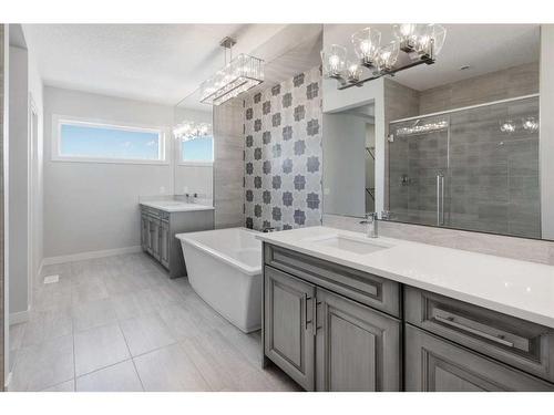 338 Shawnee Boulevard Sw, Calgary, AB - Indoor Photo Showing Bathroom