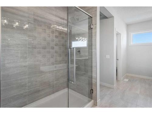 338 Shawnee Boulevard Sw, Calgary, AB - Indoor Photo Showing Bathroom