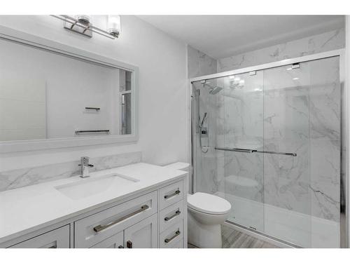 338 Shawnee Boulevard Sw, Calgary, AB - Indoor Photo Showing Bathroom