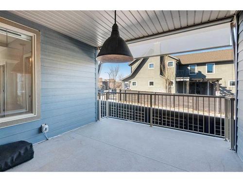 338 Shawnee Boulevard Sw, Calgary, AB - Outdoor With Exterior