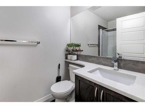 45 Nolanlake Cove Nw, Calgary, AB - Indoor Photo Showing Bathroom