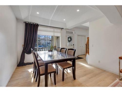 20 Weston Drive Sw, Calgary, AB - Indoor Photo Showing Dining Room