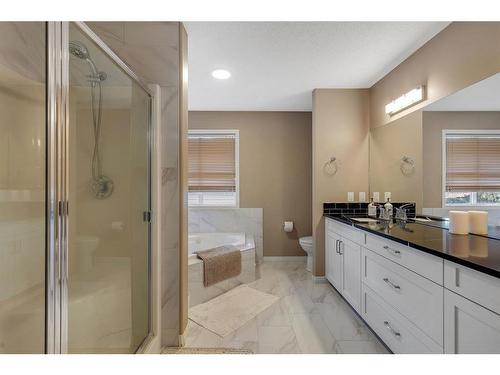 20 Weston Drive Sw, Calgary, AB - Indoor Photo Showing Bathroom