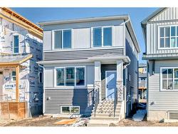 101 Lucas Place NW Calgary, AB T3P 2E5