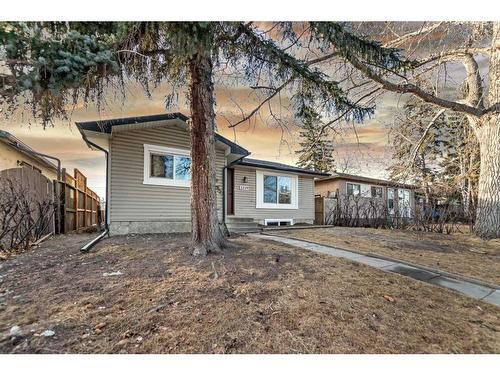 3239 Dovercliffe Road Se, Calgary, AB - Outdoor