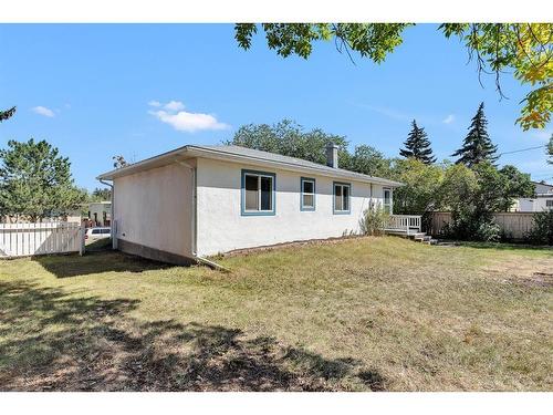 8907 34 Avenue Nw, Calgary, AB - Outdoor With Exterior