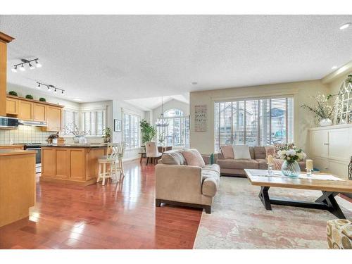 263 Discovery Ridge Boulevard Sw, Calgary, AB - Indoor Photo Showing Living Room