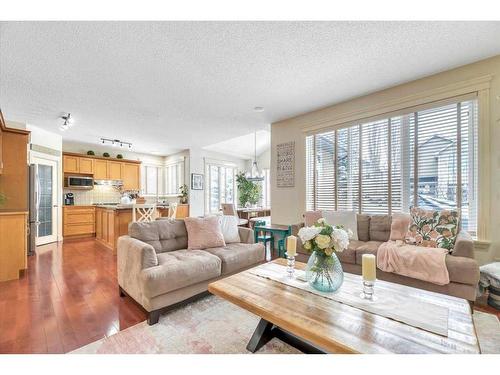 263 Discovery Ridge Boulevard Sw, Calgary, AB - Indoor Photo Showing Living Room