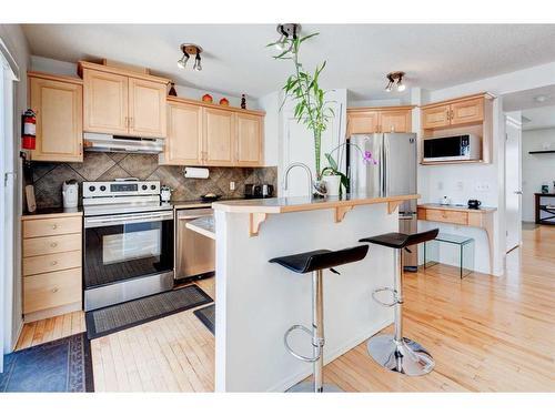 50 Prestwick Rise Se, Calgary, AB - Indoor Photo Showing Kitchen