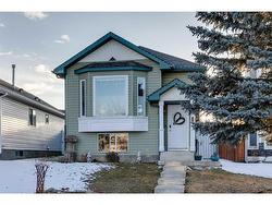 81 Somervale Green SW Calgary, AB T2Y 3K1