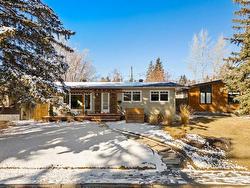 160 Sackville Drive SW Calgary, AB T2W 0W5