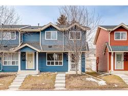 557 Queenston Gardens SE Calgary, AB T2J 6N7