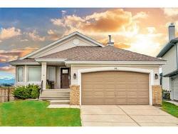 642 Schooner Cove NW Calgary, AB T3L 1Z1