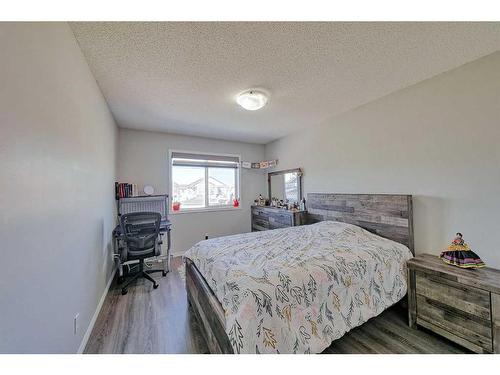 602 Kincora Bay Nw, Calgary, AB - Indoor Photo Showing Bedroom