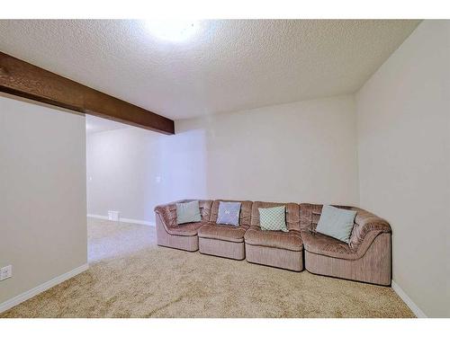 602 Kincora Bay Nw, Calgary, AB - Indoor Photo Showing Other Room