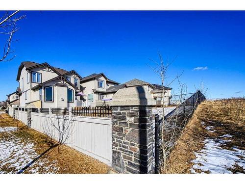 602 Kincora Bay Nw, Calgary, AB - Outdoor