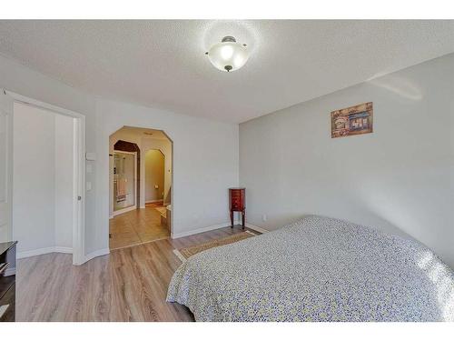 602 Kincora Bay Nw, Calgary, AB - Indoor Photo Showing Bedroom