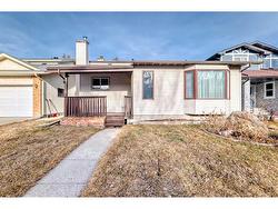 203 Templeton Circle NE Calgary, AB T1Y 4G6