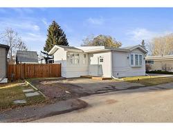 74-6220 17 Avenue SE Calgary, AB T2A 0W6