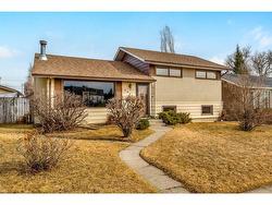 5604 Taylor Crescent NE Calgary, AB T2K 3C8