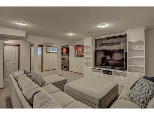 112 Brightonstone Bay Se, Calgary, AB - Indoor Photo Showing Living Room