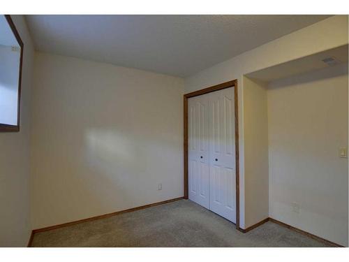 112 Brightonstone Bay Se, Calgary, AB - Indoor Photo Showing Other Room