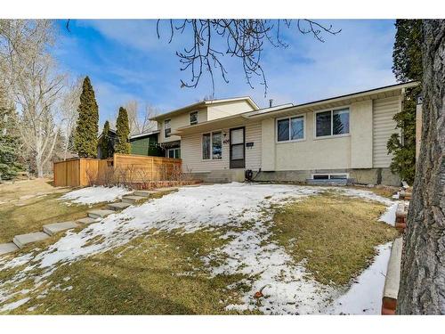 409 Ranchview Court Nw, Calgary, AB - Outdoor