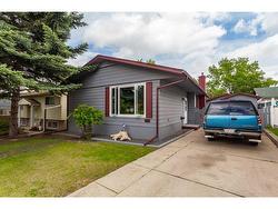 7836 Hunterburn Hill NW Calgary, AB T2K 4S8