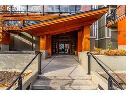 112-510 Edmonton Trail NE Calgary, AB T2E 3H1