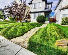 31 Bridlecrest Road SW Calgary, AB T2Y 5J2